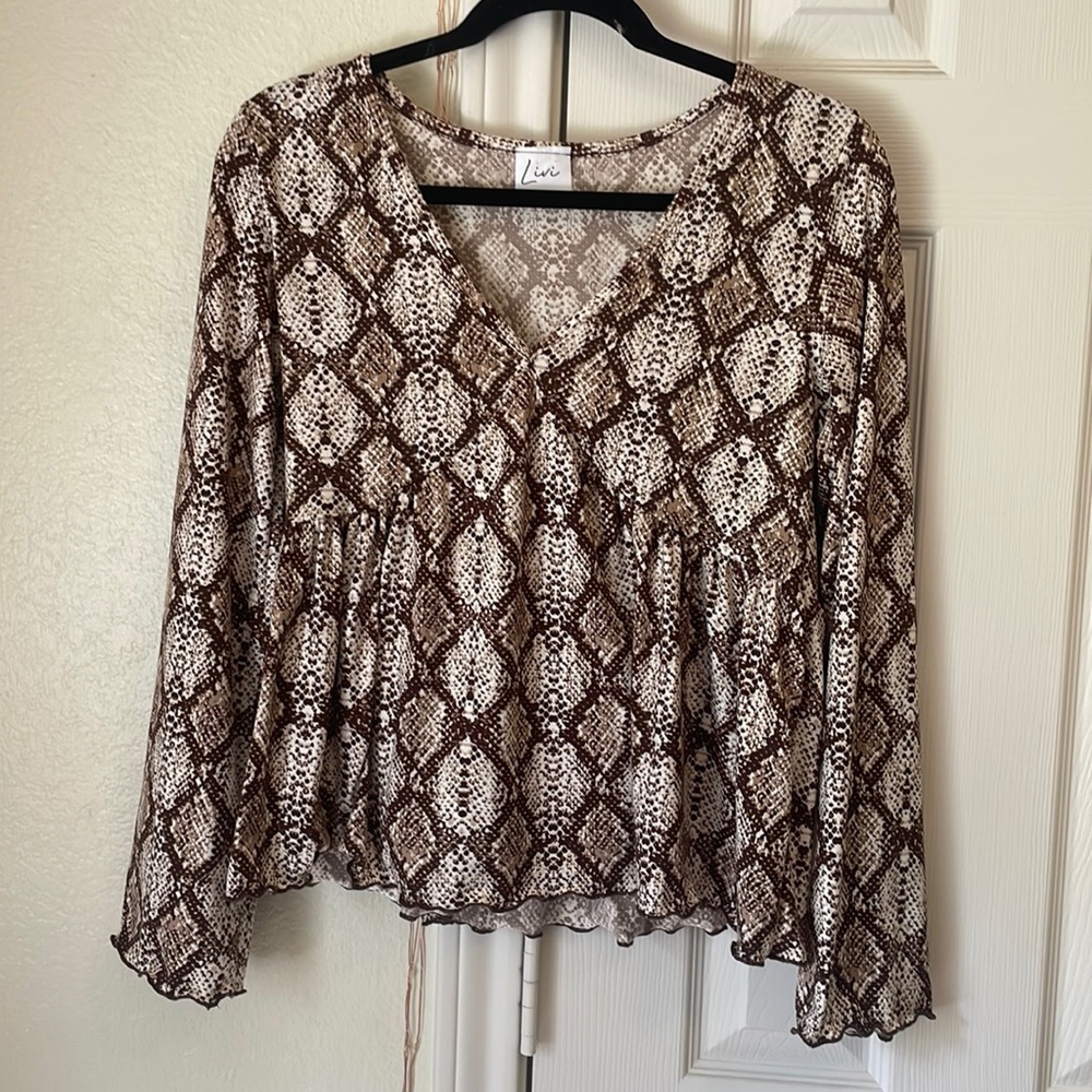 Long sleeve snakeskin blouse size large